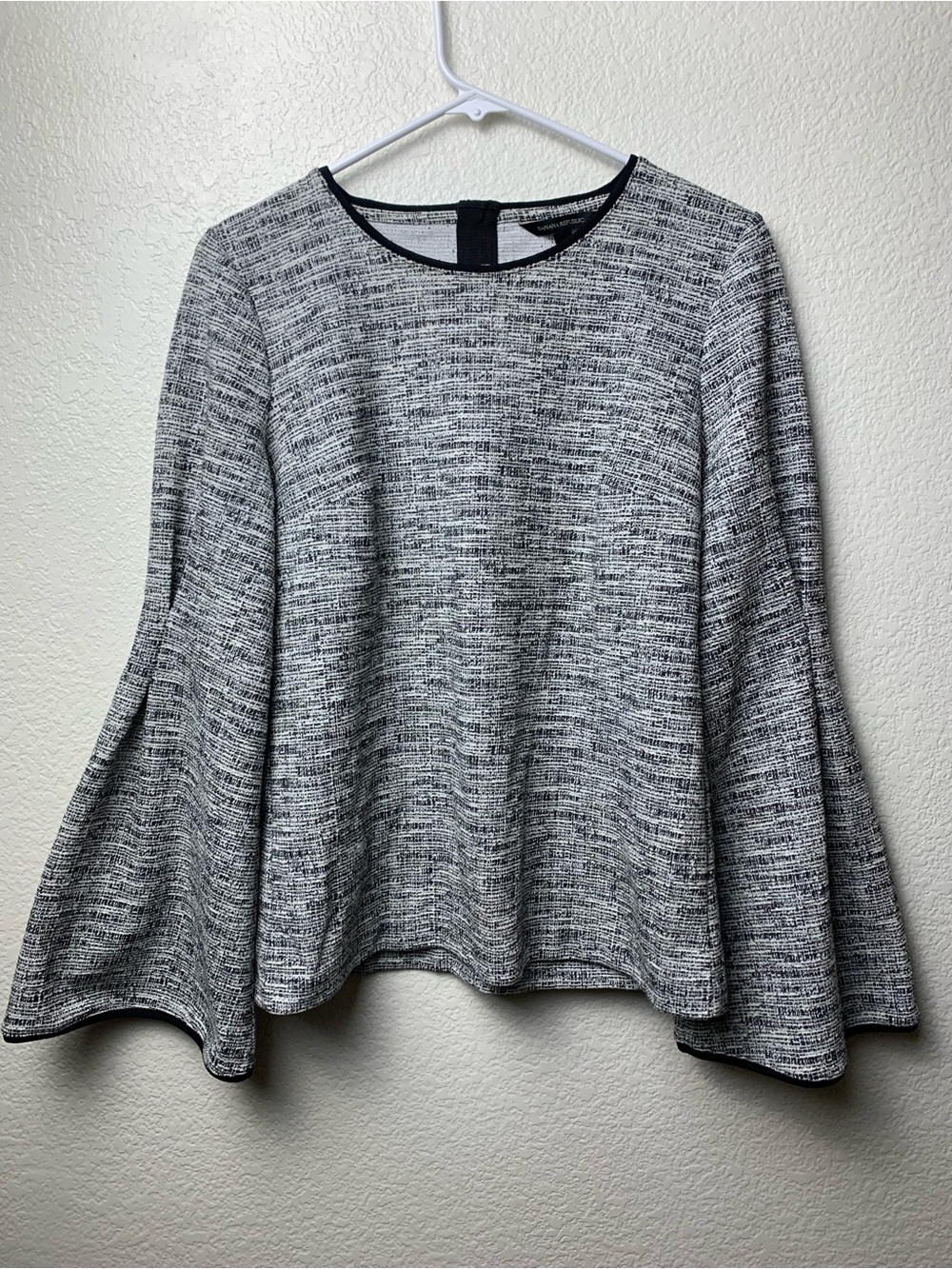 Banana Republic Boucle Dark Academia Pleated Bell Sleeve Blouse Top Tweed S